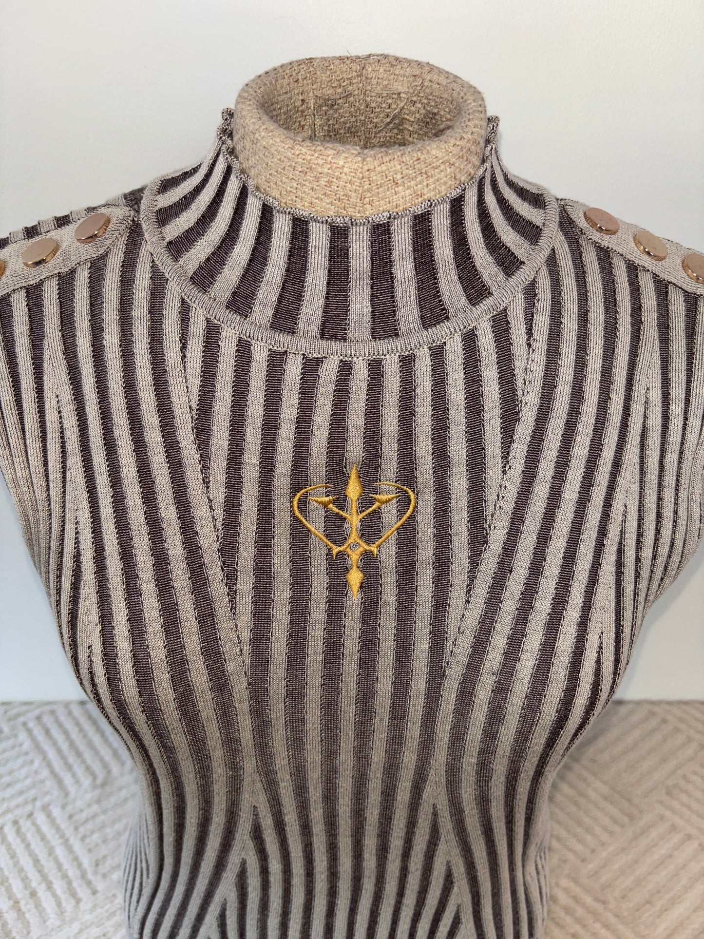 WYN LOGO KNIT TANK