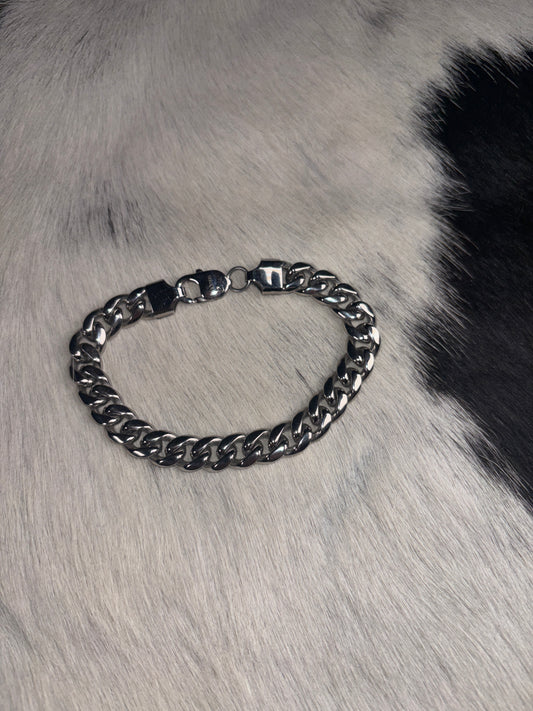 Silver Cuban link bracelet